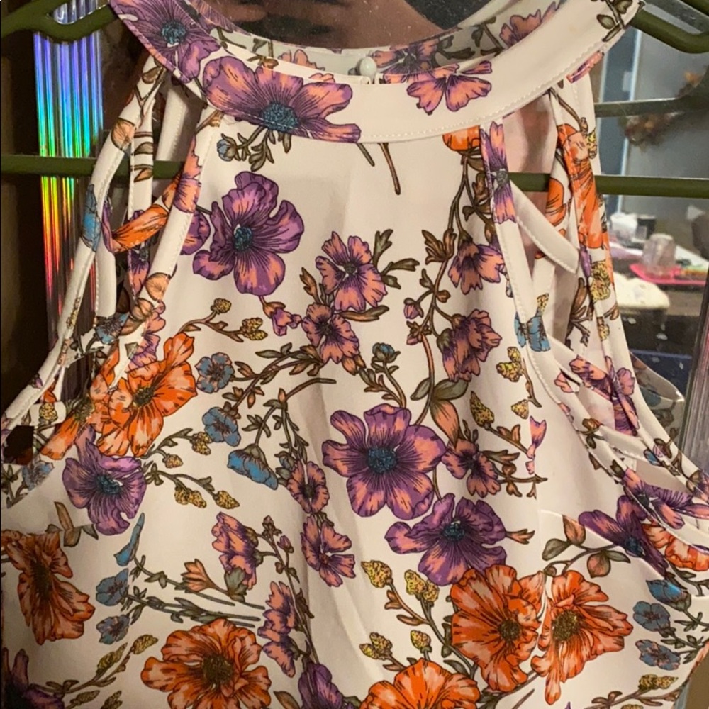 Dress - Picture 2 of 3